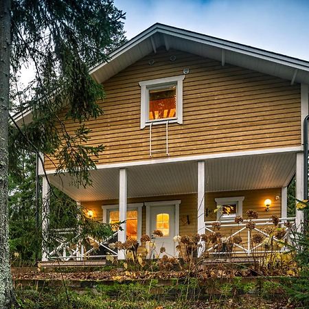 Juhlamenot Oy Villa Soderkulla  Exteriör bild