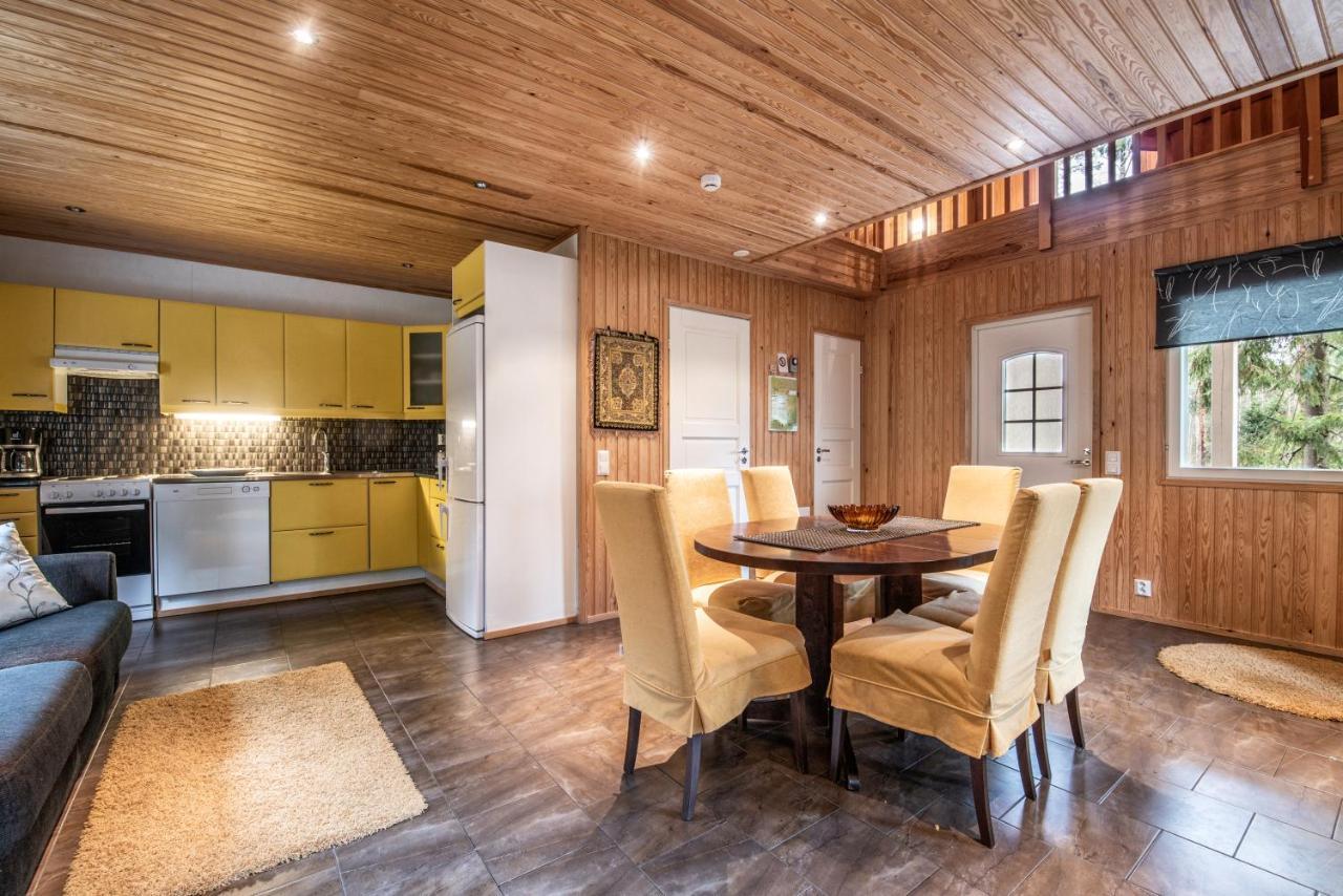 Juhlamenot Oy Villa Soderkulla  Exteriör bild