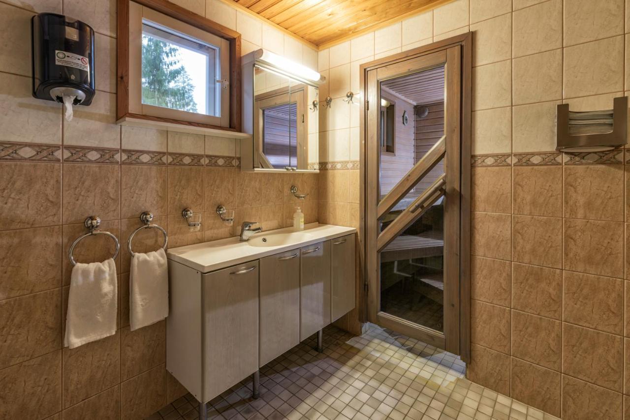 Juhlamenot Oy Villa Soderkulla  Exteriör bild