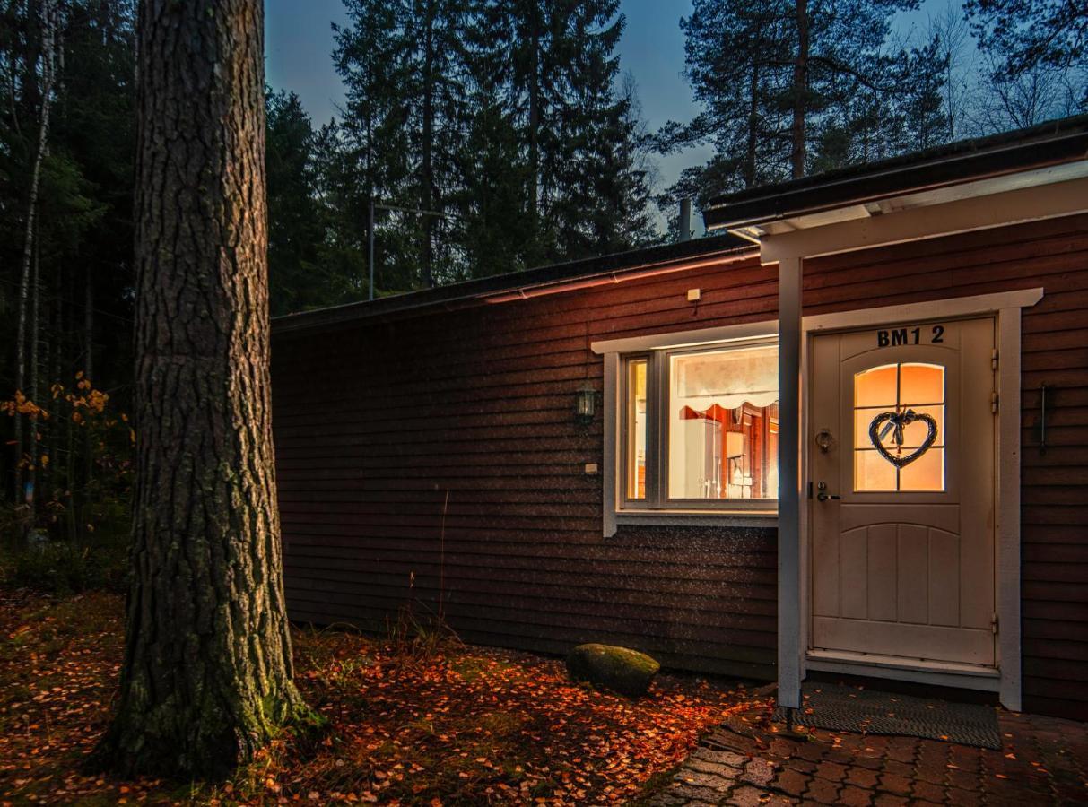 Juhlamenot Oy Villa Soderkulla  Exteriör bild